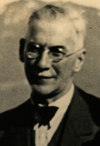 1916